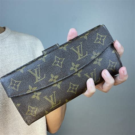 wallet bag louis vuitton|louis vuitton checkbook wallet.